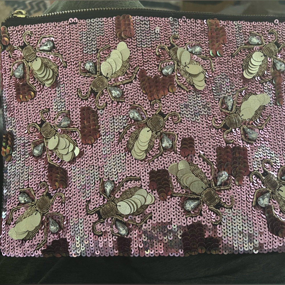 Sequined clutch!